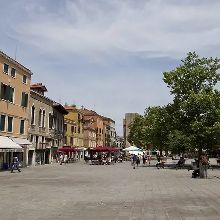Margherita Palace * Venedig
