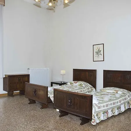Margherita Palace Lejlighed